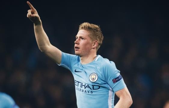 De Bruyne chuyen bong hang dau chau Au hinh anh