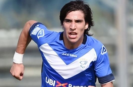 MU muon co tien ve tre nguoi Italy hinh anh