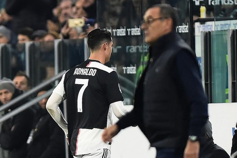 ronaldo khong vui tai juventus anh 1