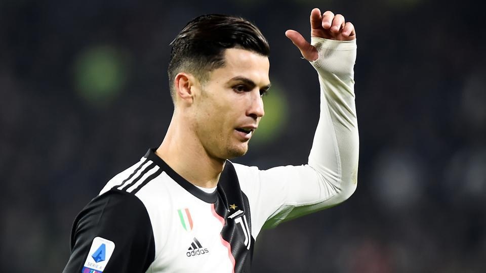 Huyen thoai Arsenal ly giai viec Ronaldo khong vui tai Juventus hinh anh