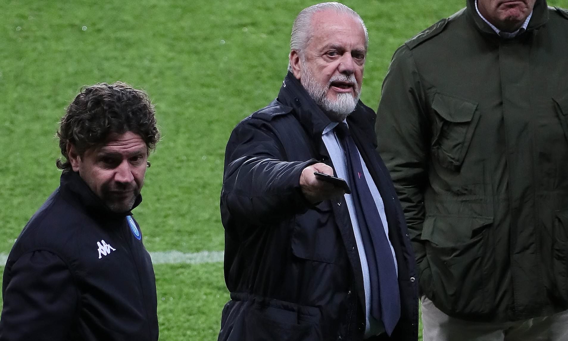 cuoc noi loan o napoli anh 1