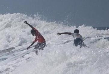 VDV luot song hy sinh HCV SEA Games de cuu doi thu thoat chet hinh anh