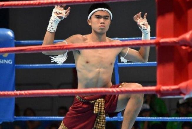 Sao tre bong da Indonesia gianh HCD Muay Thai tai SEA Games 30 hinh anh