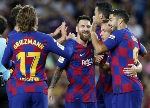 Barca tai lap thanh tich bat bai tren san nha sau 8 nam hinh anh