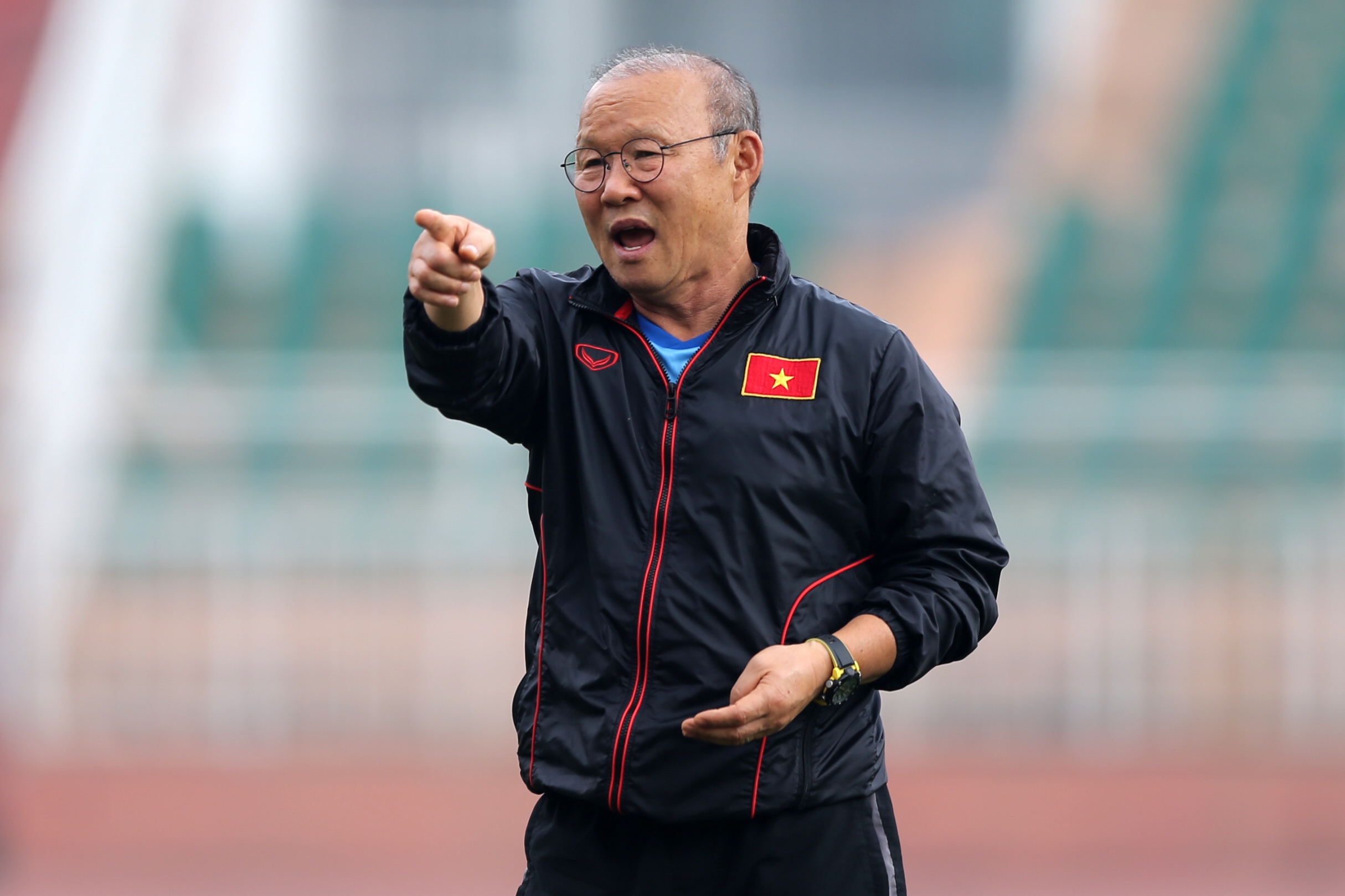 HLV Park Hang-seo dich than huong dan ky thuat cho cac thu mon hinh anh