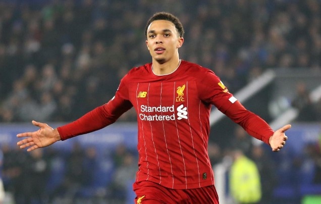 Liverpool bop nghet Leicester City nhu the nao? hinh anh