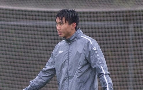 Van Hau doi mua tap luyen cung SC Heerenveen hinh anh