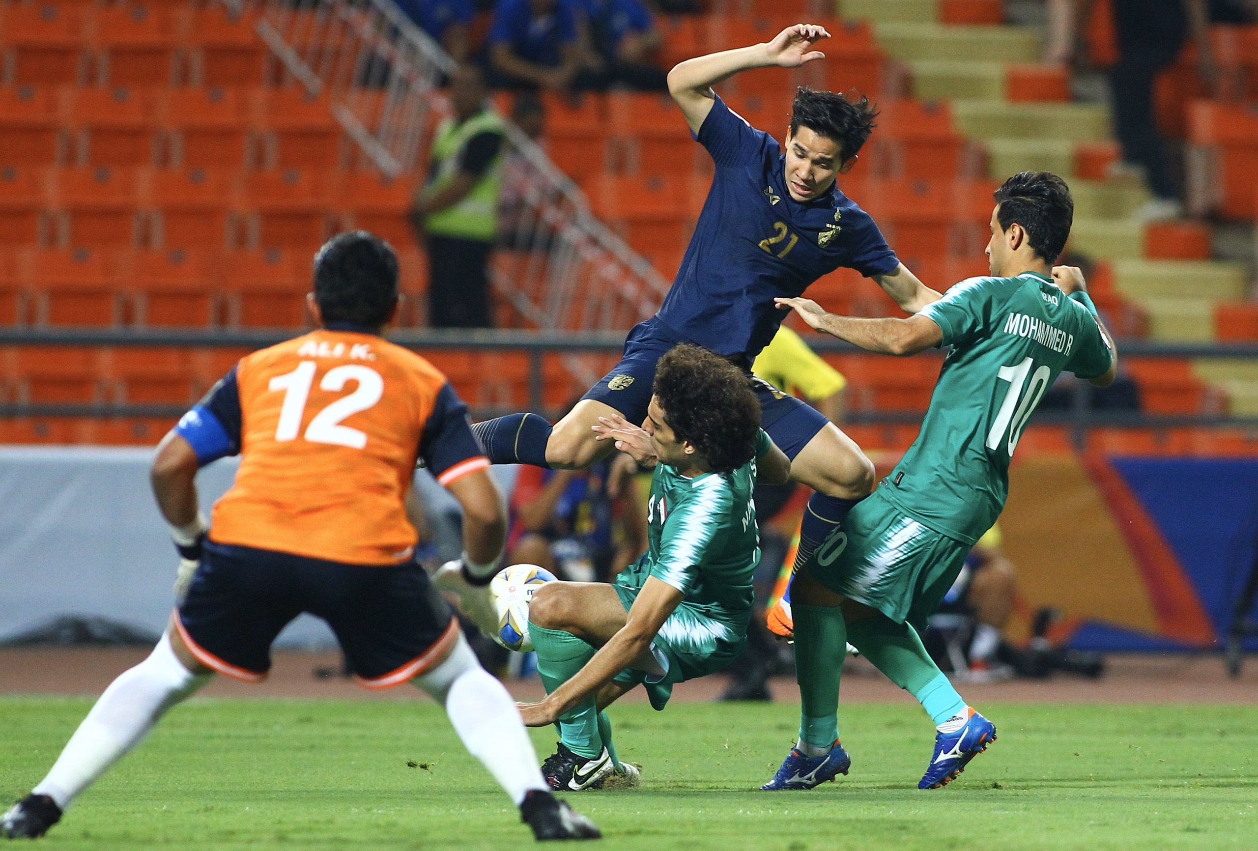 u23 thai lan huong penalty anh 1