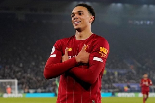 Alexander-Arnold - chang Scouser dinh nghia lai khai niem hau ve canh hinh anh