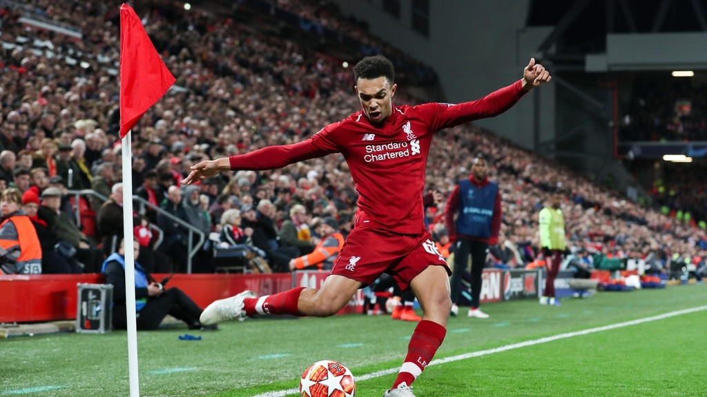 hau ve alexander-arnold anh 4