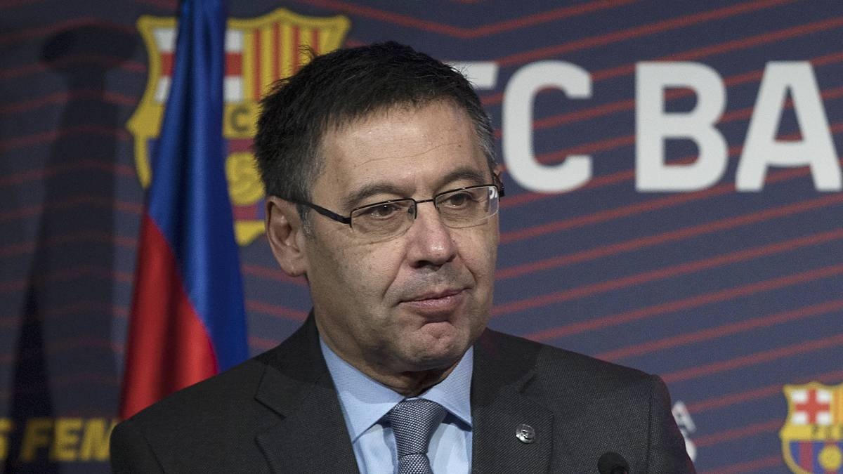 Chu tich Barca phu nhan cao buoc thue nguoi boi nho Messi hinh anh