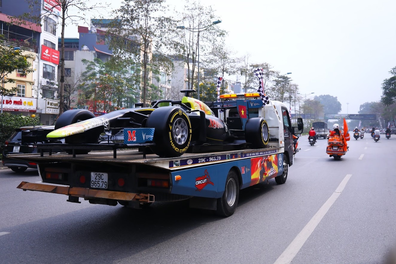 dieu hanh xe f1 anh 3