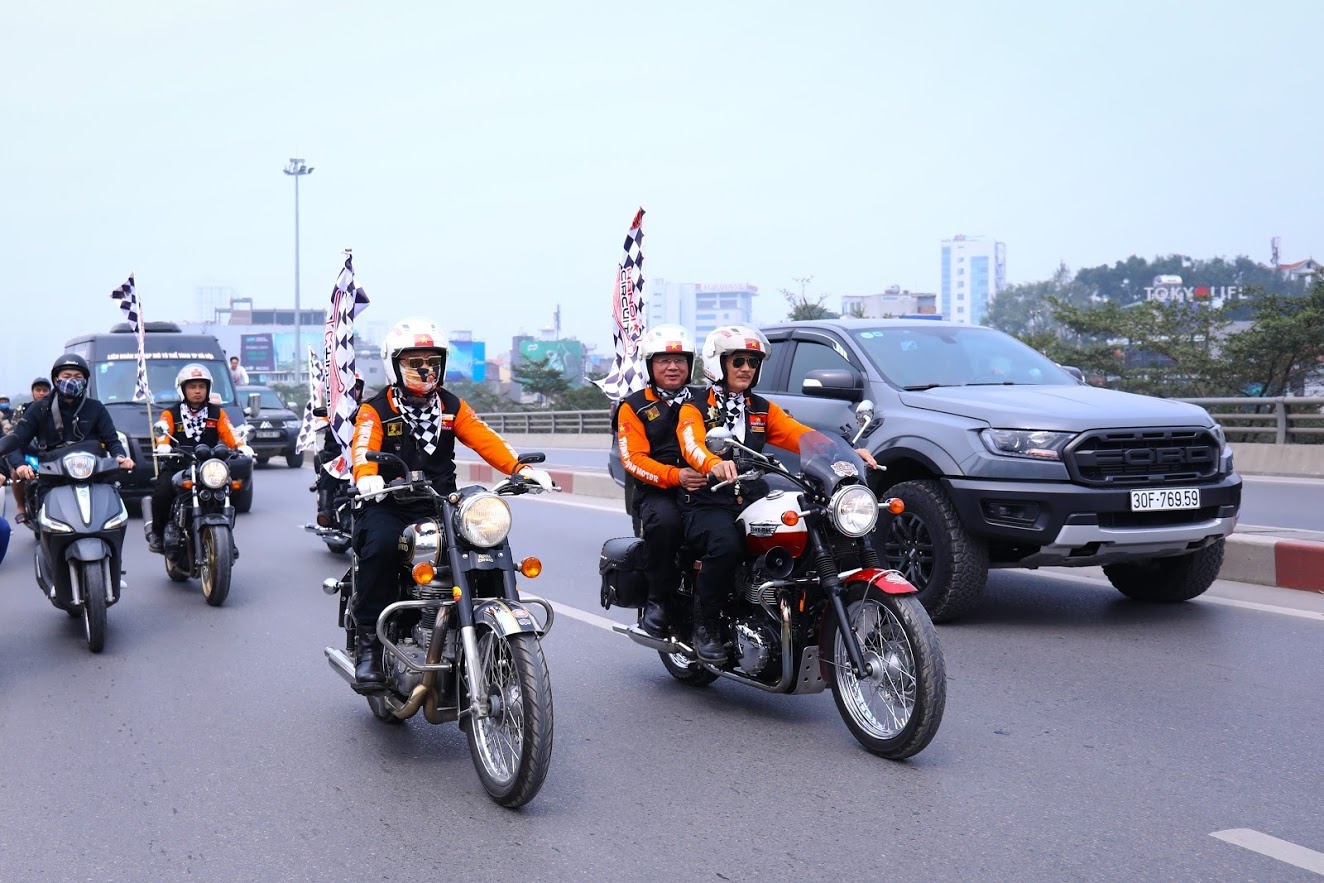 diễu hành xe f1 ảnh 1 dieu hanh xe f1 anh 1