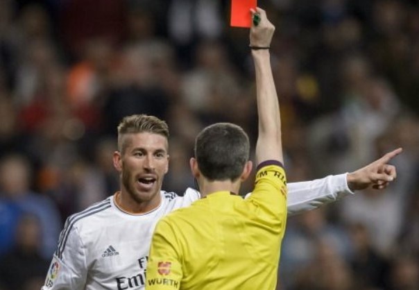 Real tim cach giup Ramos thoat an treo gio o Champions League hinh anh