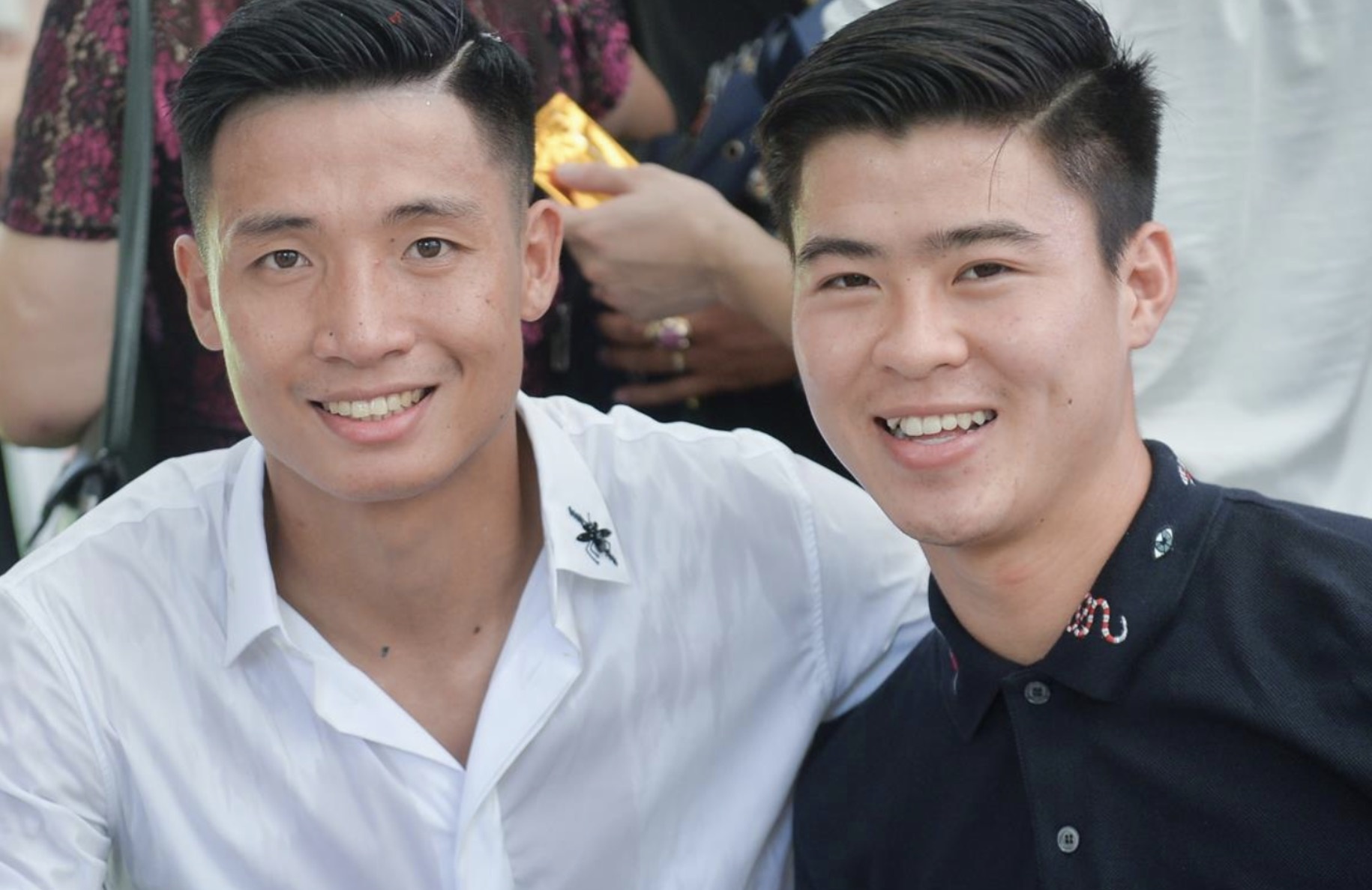 Bui Tien Dung dong vien Duy Manh vuot qua chan thuong hinh anh