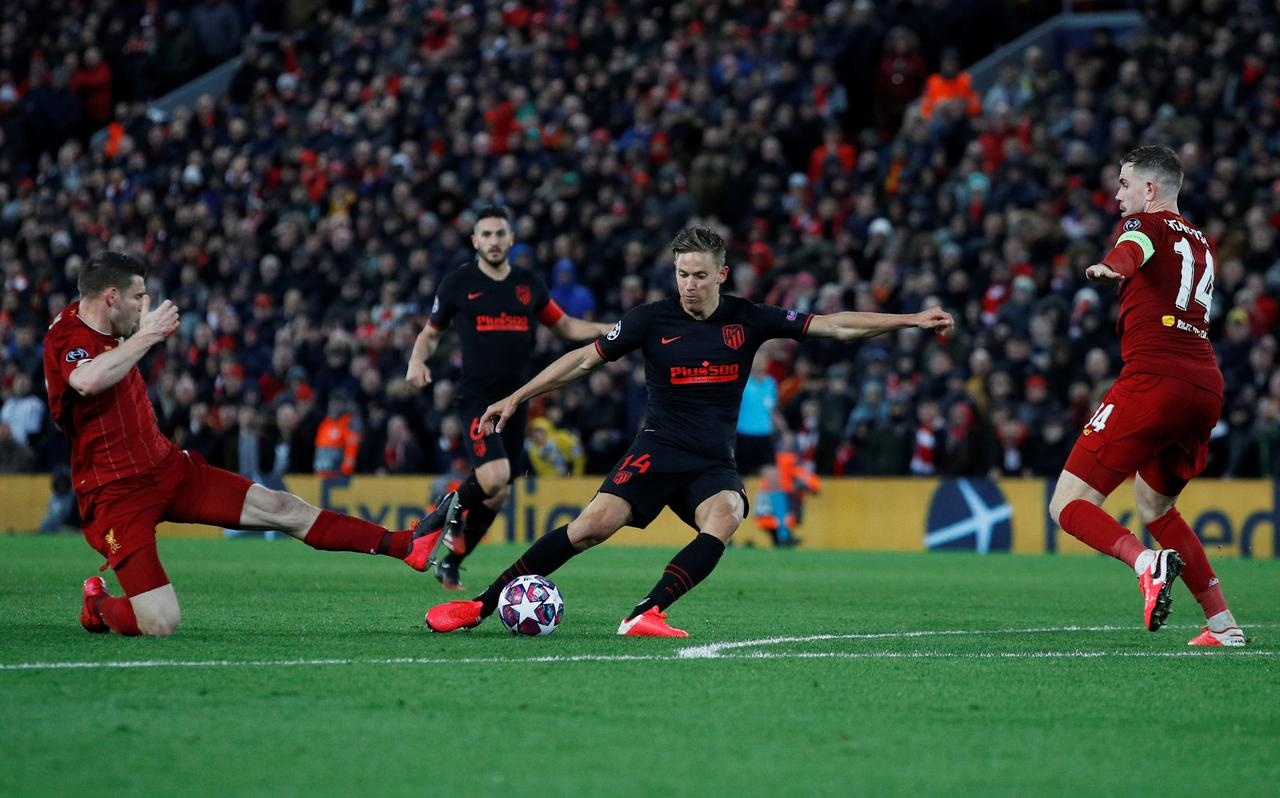 liverpool bi loai anh 2