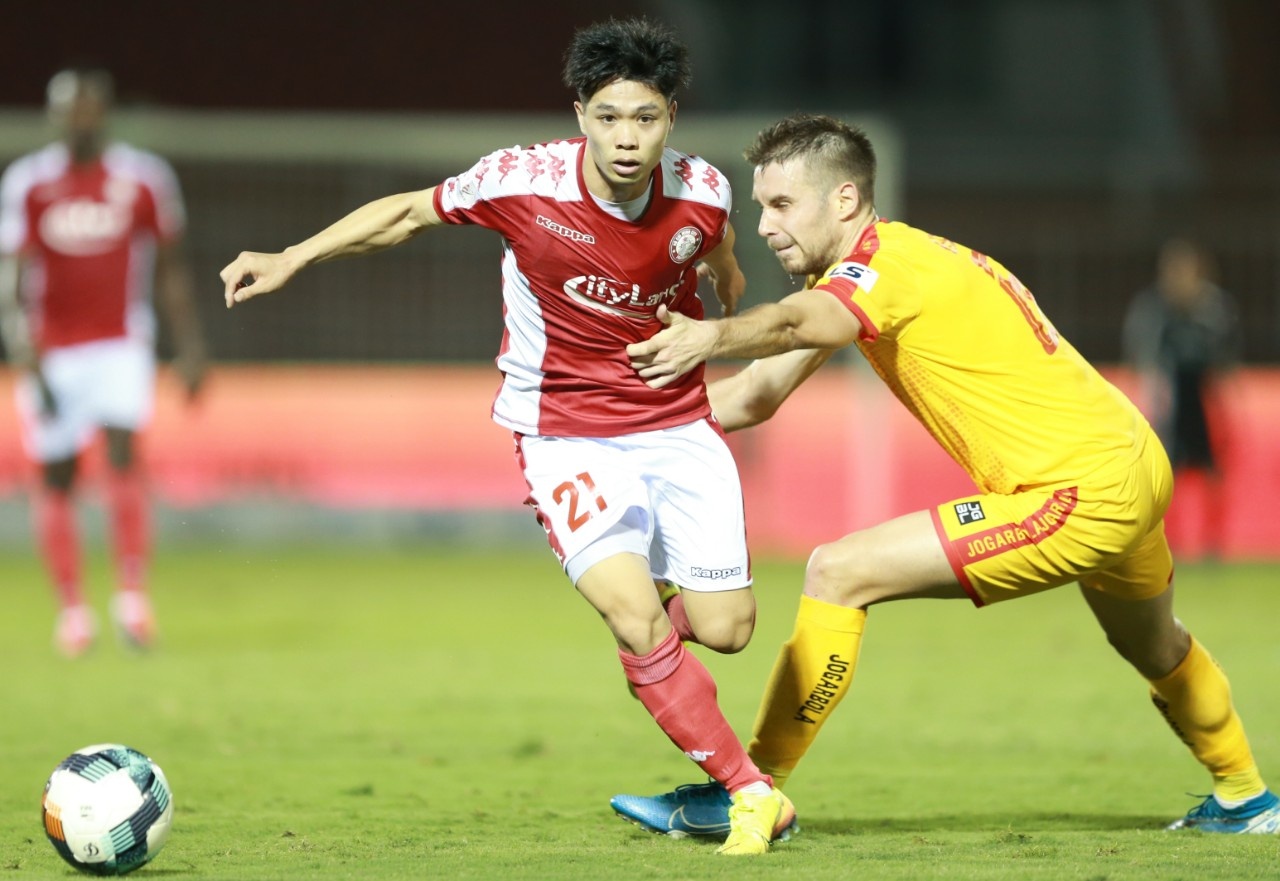 afc hoan thi dau anh 1