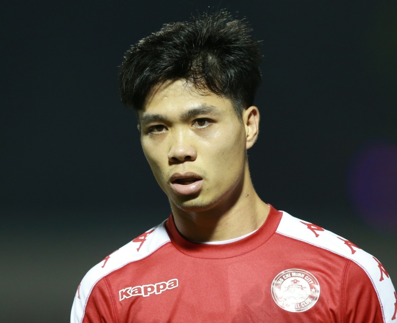 AFC hoan tat ca tran dau trong thang 3 va thang 4 hinh anh