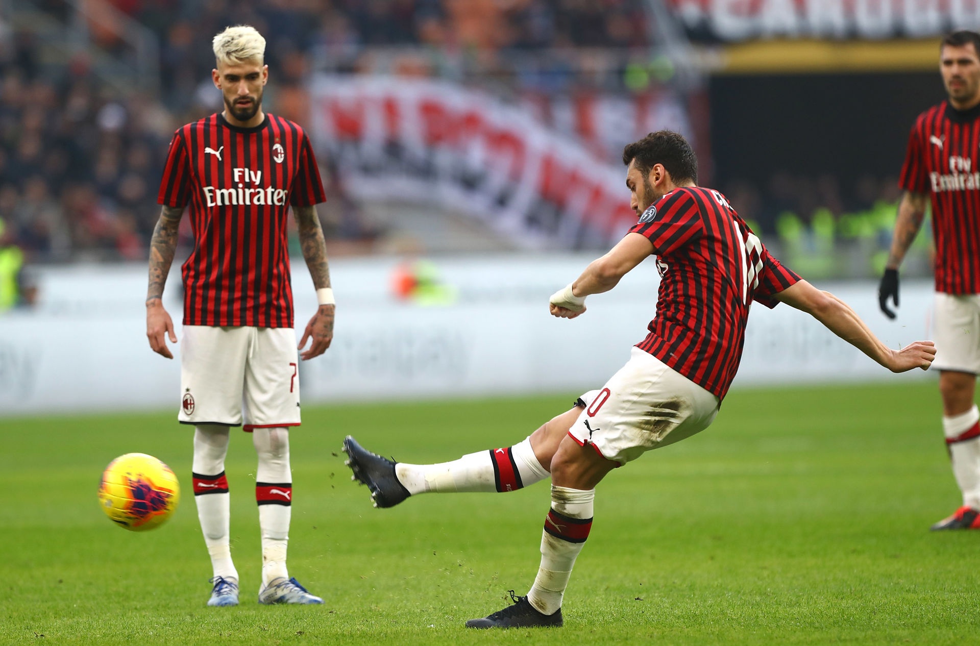 ronaldo kem xa messi anh 7