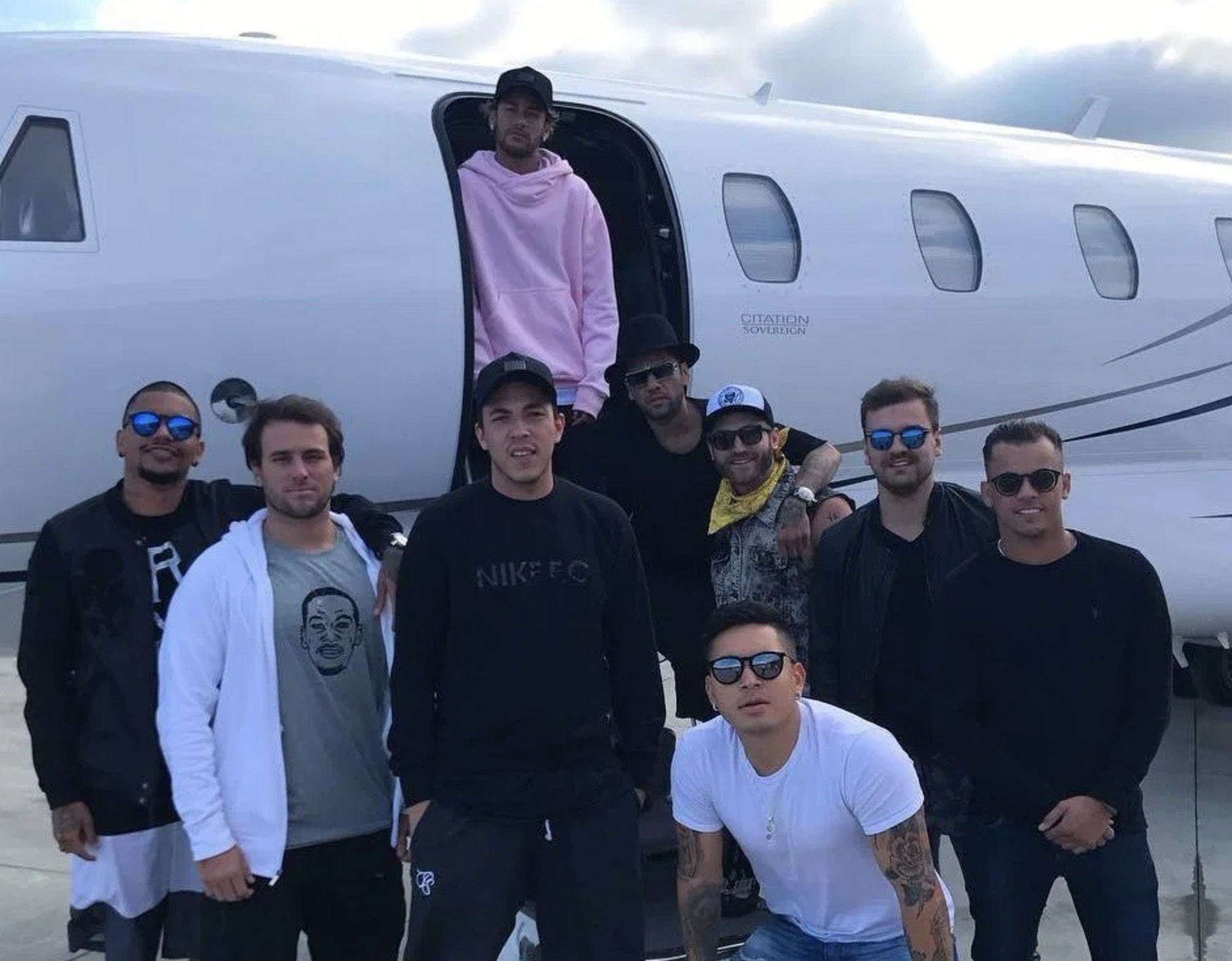 neymar tiec tung anh 5