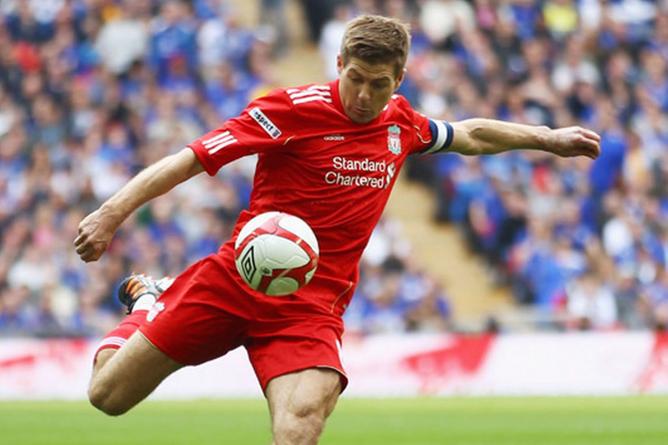 Kha nang dut diem an tuong cua Gerrard sau khi giai nghe hinh anh