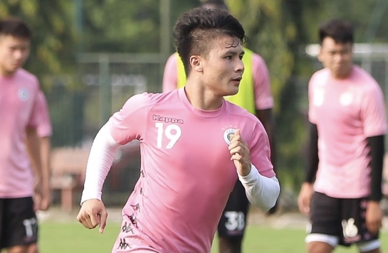 Quang Hai, Cong Phuong tap luyen cho ngay V.League tro lai hinh anh
