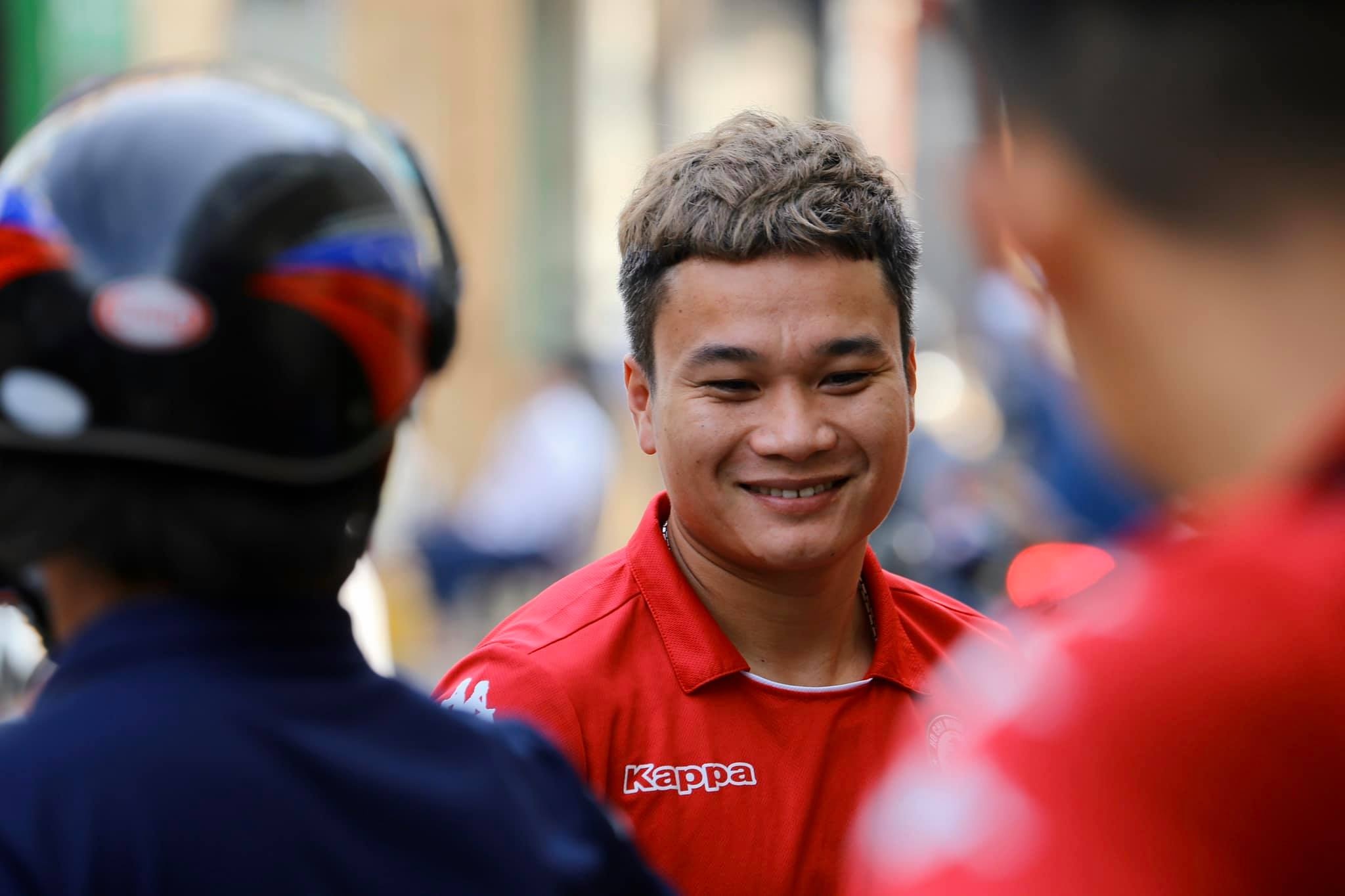 quang hai va cong phuong anh 5