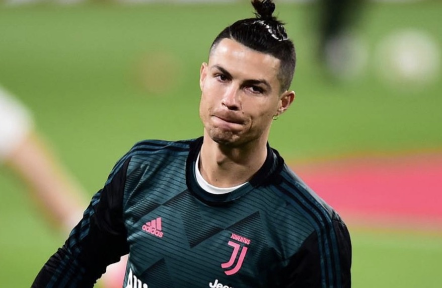 Ronaldo phai tu cach ly 14 ngay khi tro ve Italy hinh anh
