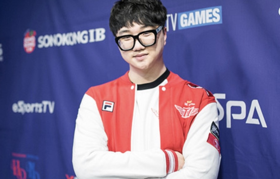 Team Flash lam dieu chua tung co trong lich su LMHT Viet Nam hinh anh