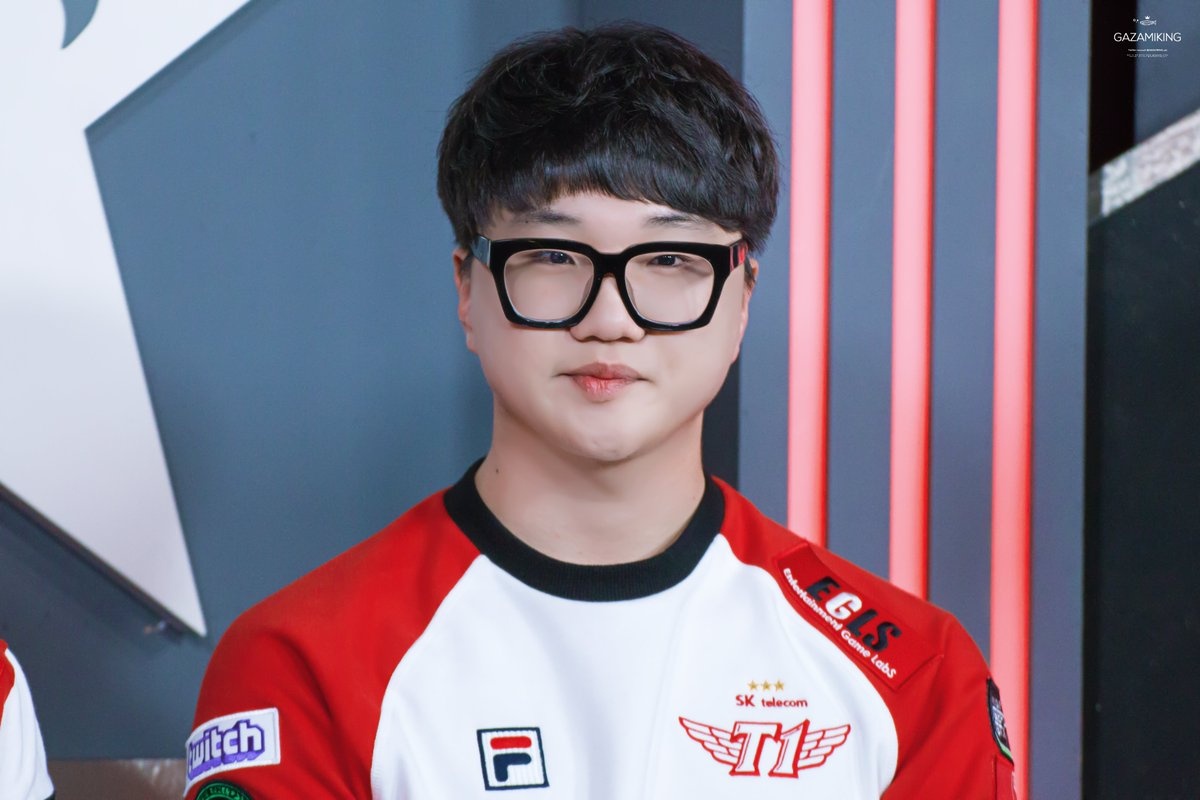 Ngoai binh dau tien cua LMHT Viet Nam tai nang co nao? hinh anh