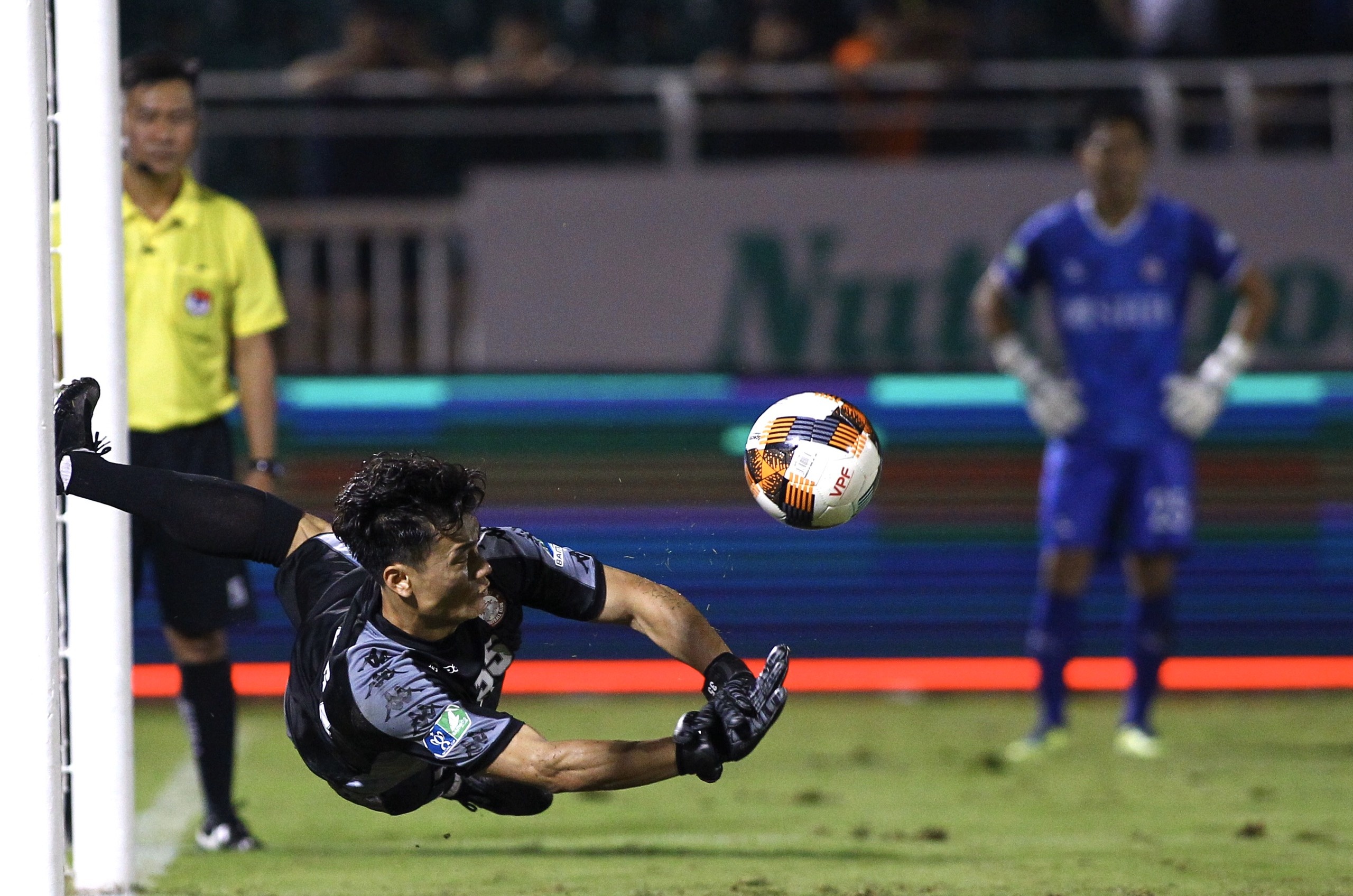 bui tien dung toa sang anh 1