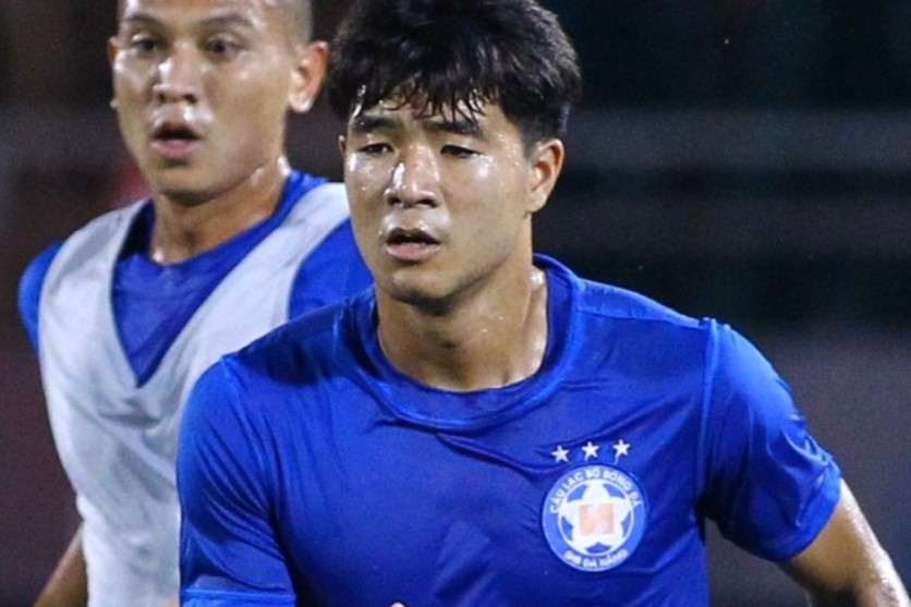 CLB Da Nang tiep tuc vang Duc Chinh o tran thu 3 tai V.League 2020 hinh anh
