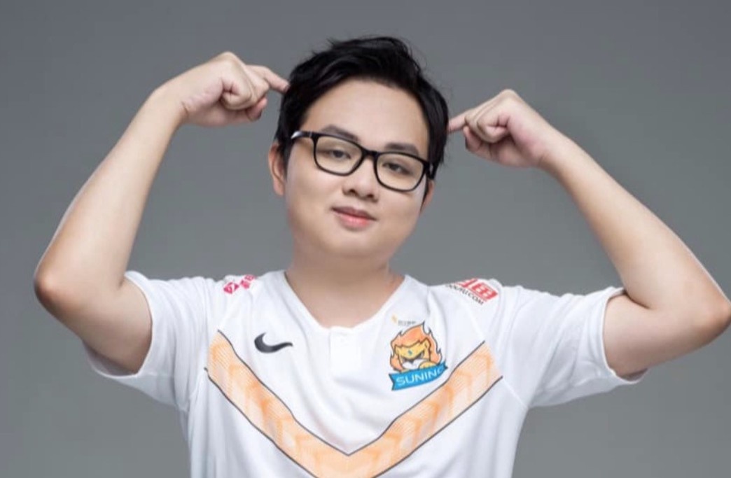 Ly do SofM duoc goi la 'nha bac hoc dien' tai giai LMHT Trung Quoc hinh anh