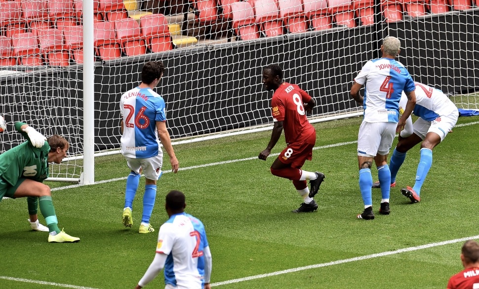 liverpool giao huu anh 2