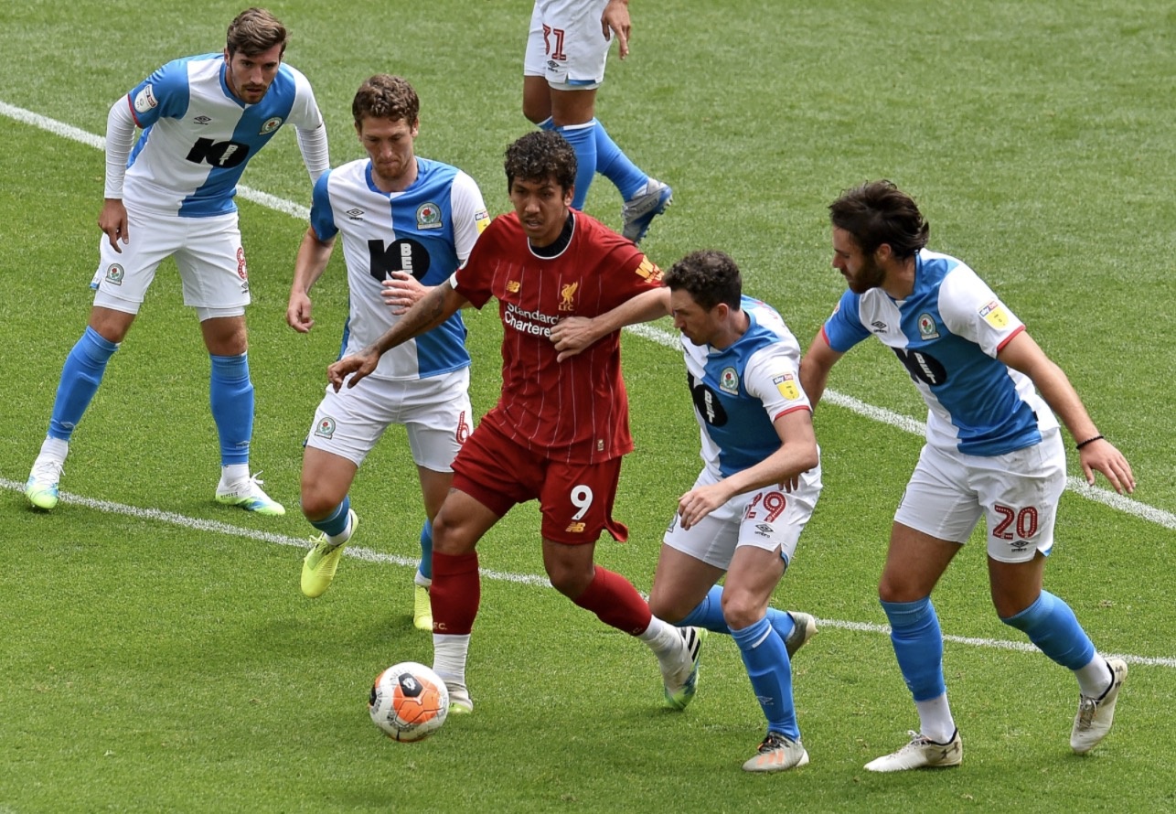 liverpool giao huu anh 11