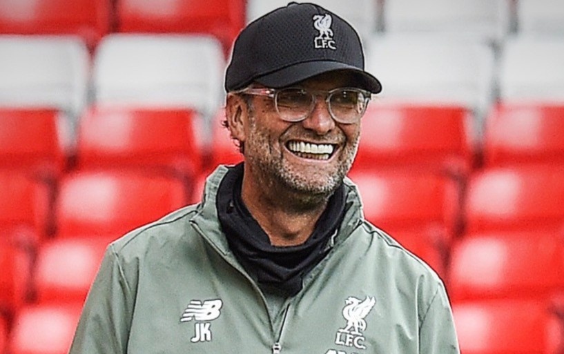 Nhieu tru cot ra san, Liverpool thang 6-0 truoc Blackburn hinh anh