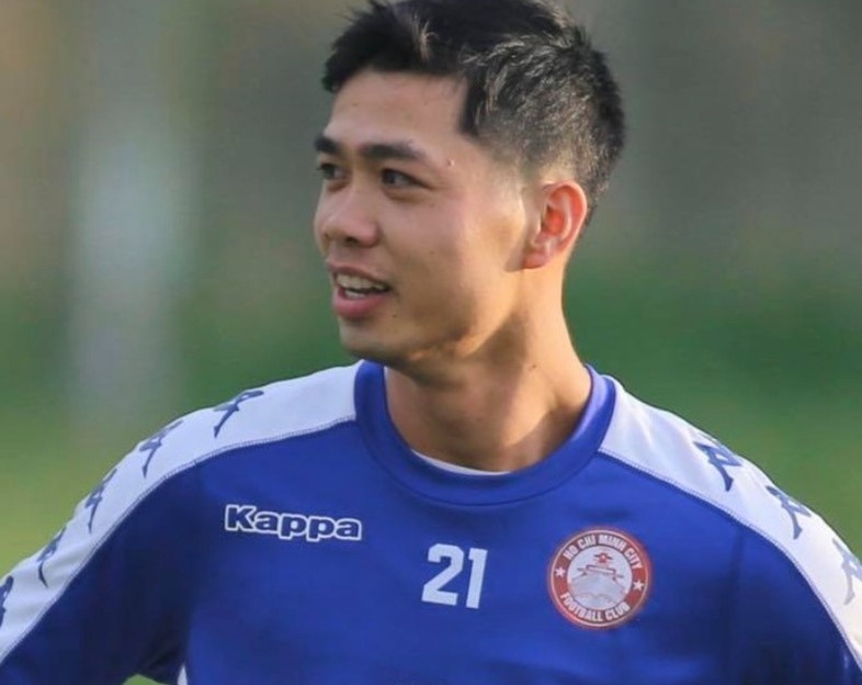 Cong Phuong dong vien ban than sau tran thua CLB Sai Gon hinh anh