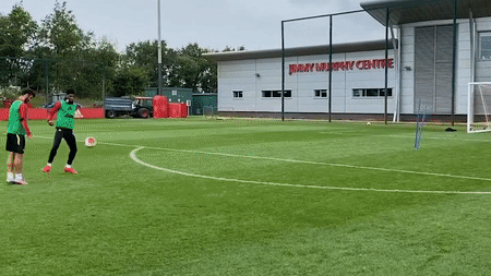 Rashford, Fernandes dut diem hiem hoc trong buoi tap cua MU hinh anh