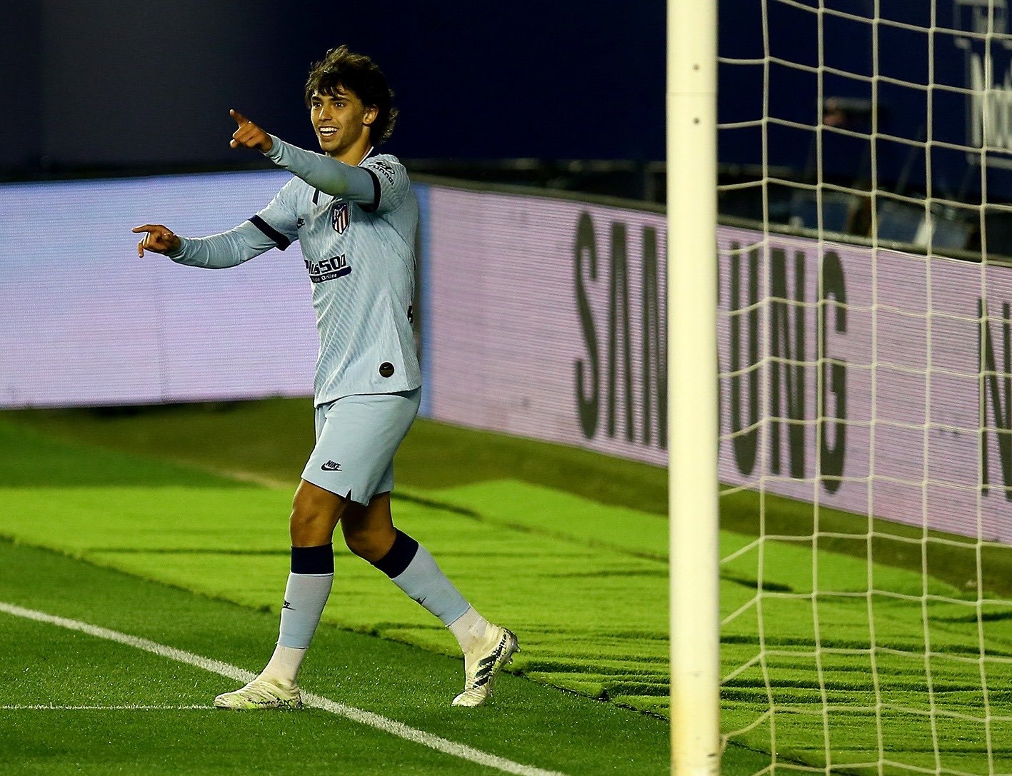 joao felix toa sang anh 1