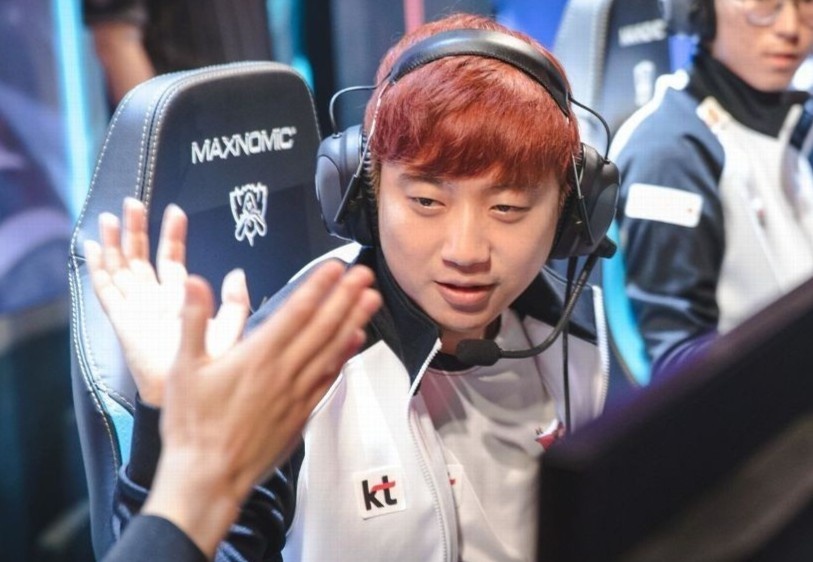 Man 'Base Race' khien ca khan phong vo oa tai CKTG hinh anh