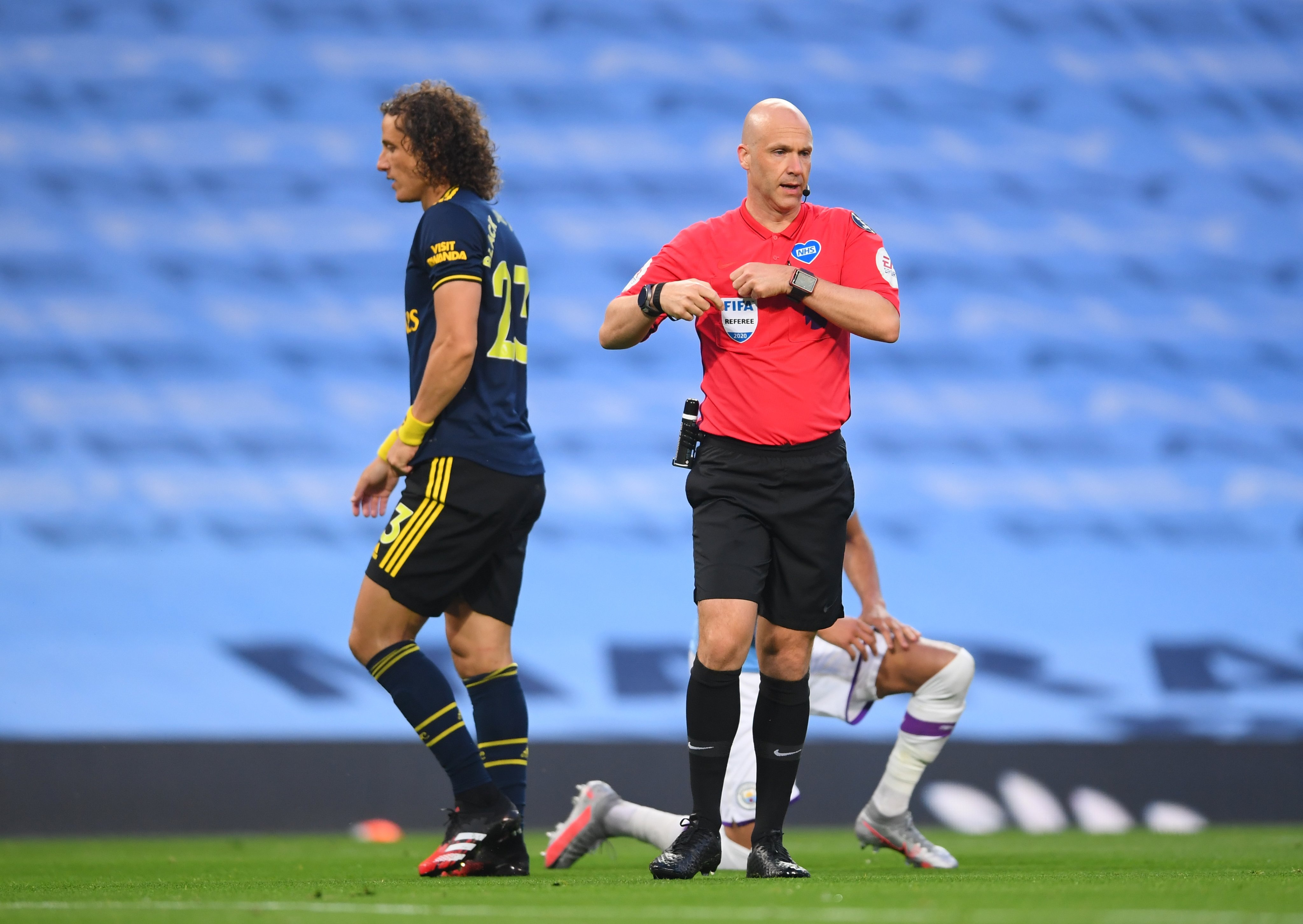 premier league tro lai anh 6