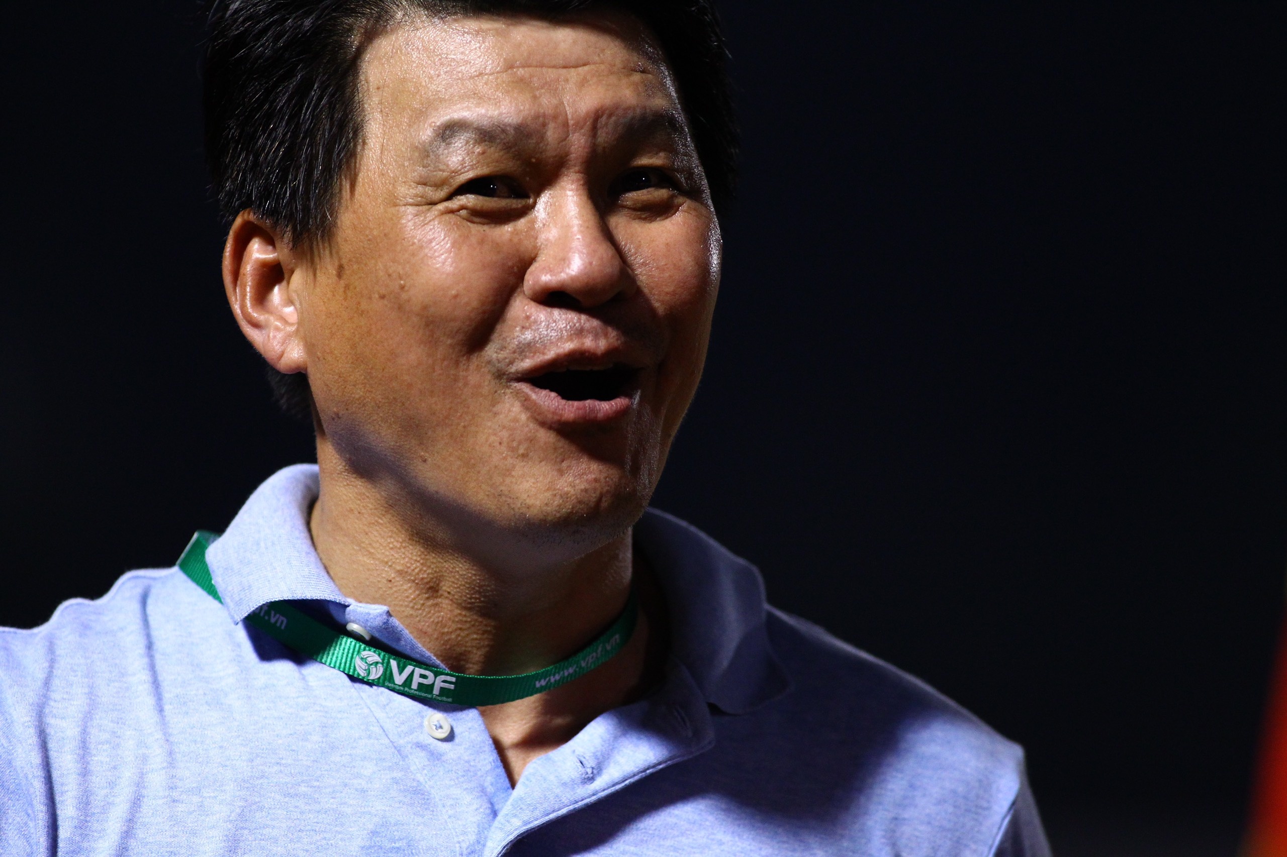 HLV CLB Sai Gon: 'Doi da co ban linh hon mua giai truoc' hinh anh