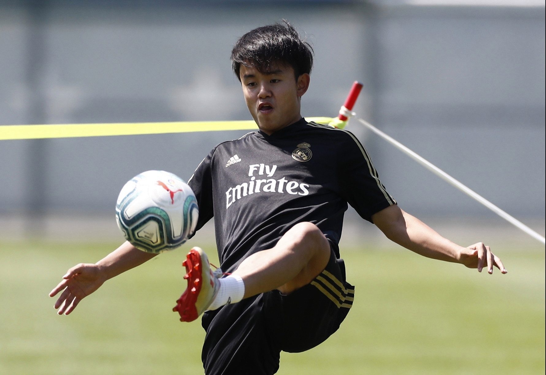 nga re cua kubo va lee seung woo anh 8