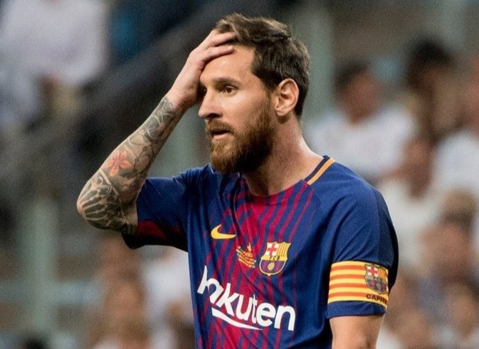 Cuu chu tich Barca lo Messi roi di vi mau thuan ca nhan hinh anh