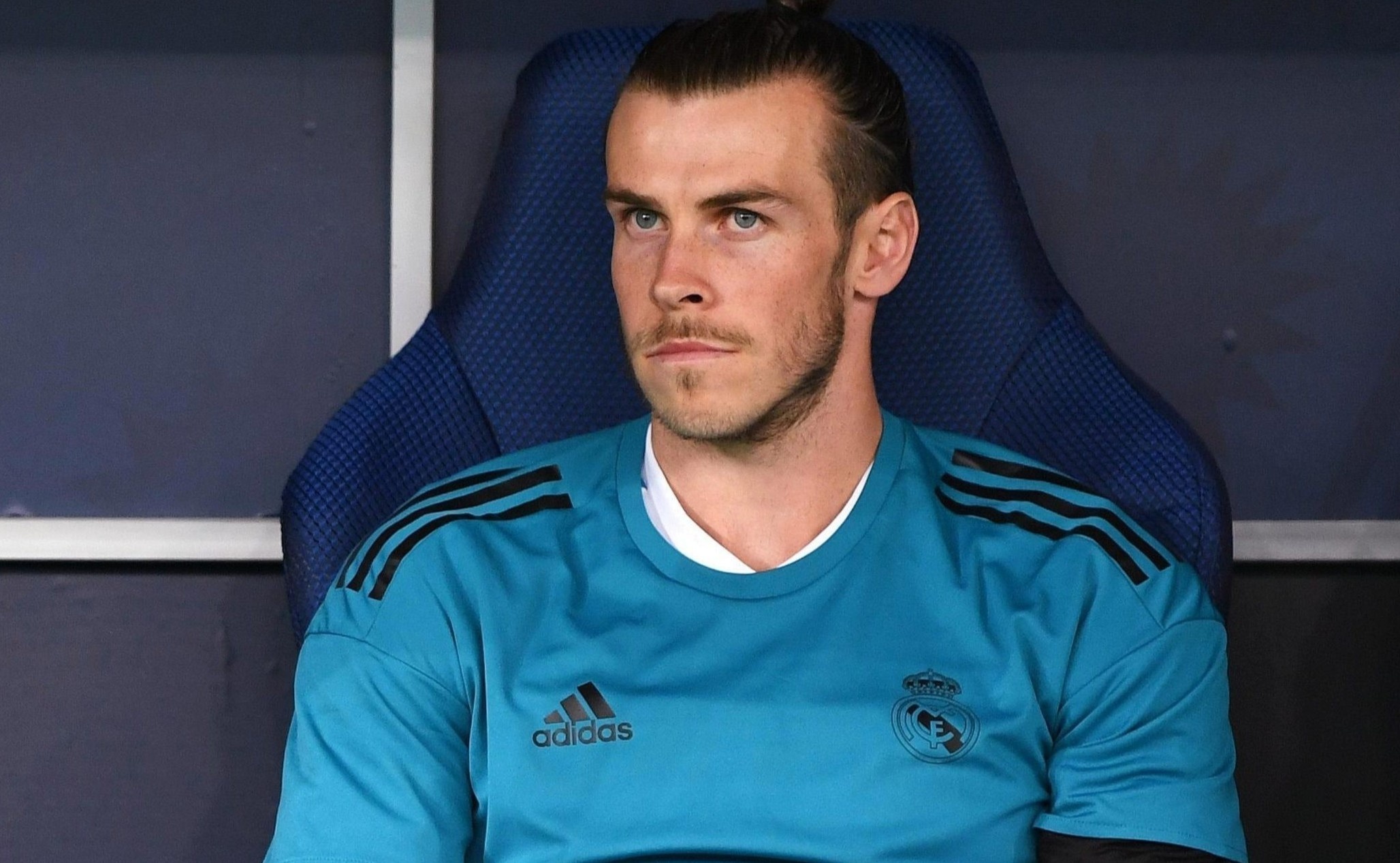 Bale chi la ke 'ngoi mat an bat vang' o Real hinh anh