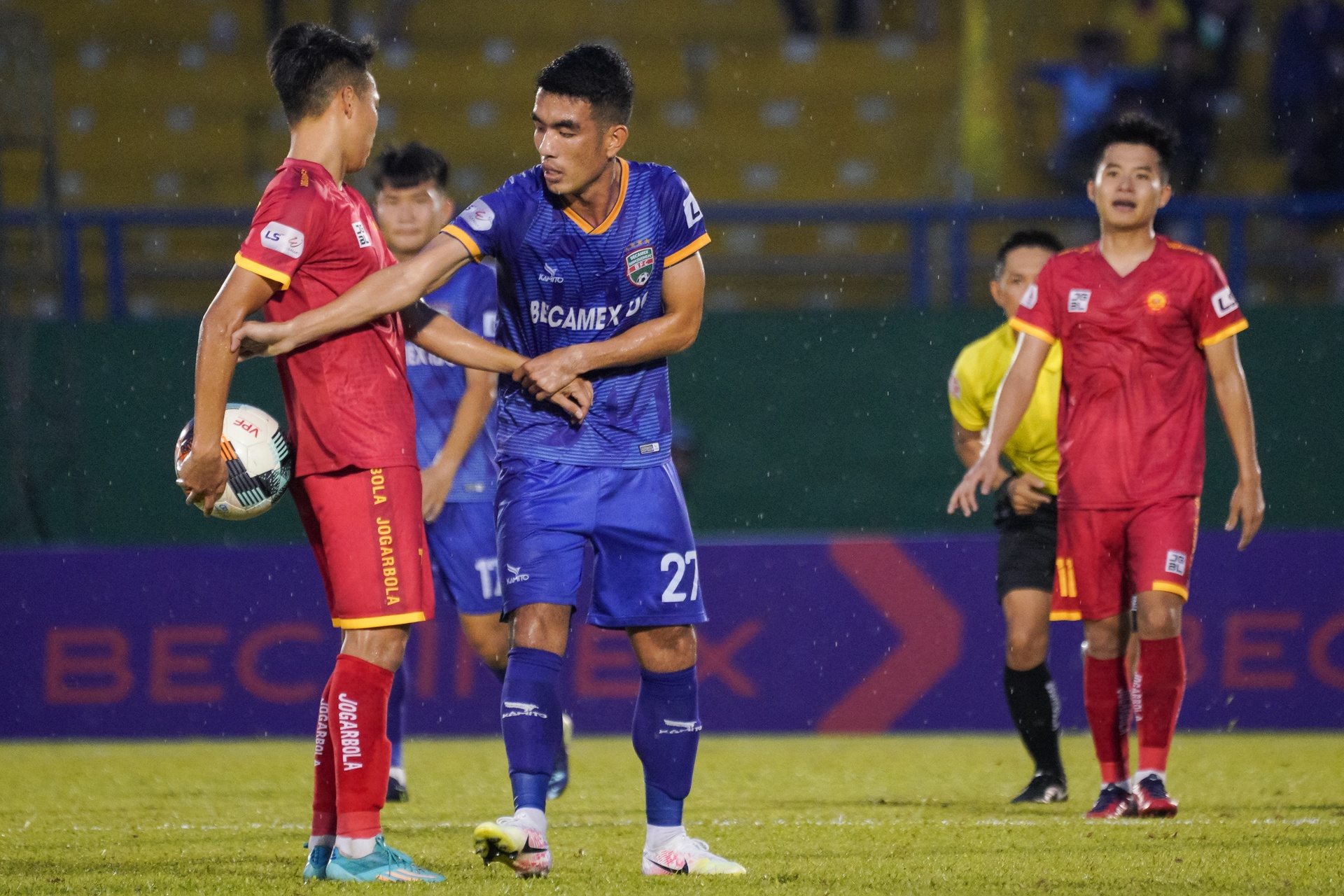 cau thu binh duong nong voi anh 2