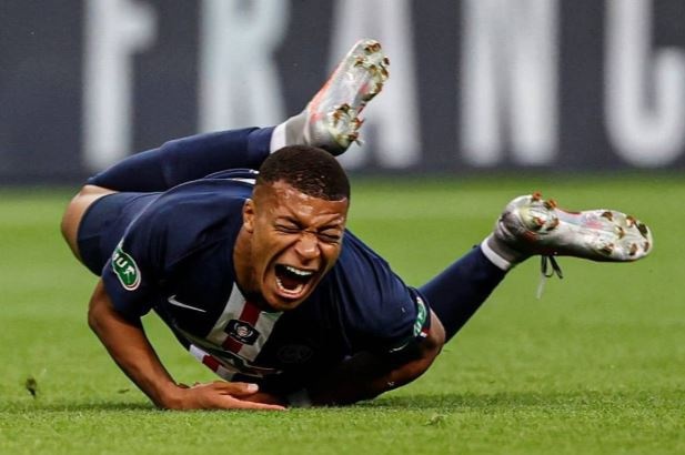 PSG mat Mbappe tai Champions League vi pha bong triet ha hinh anh