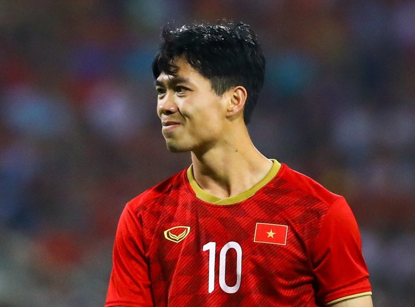 Cong Phuong va la thu kem 100 USD gui bac si U23 Viet Nam hinh anh