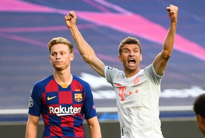 Mueller tro thanh hung than dang so nhat doi voi Barca hinh anh