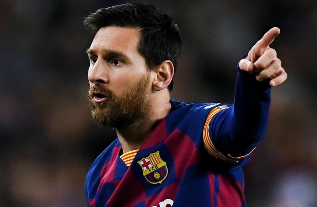 Messi tuc gian sau phat ngon cua HLV Ronald Koeman hinh anh